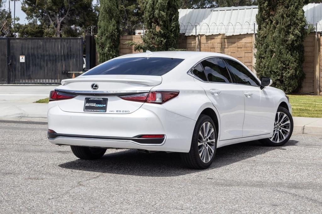 used 2021 Lexus ES 250 car, priced at $28,899