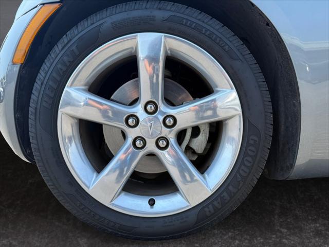 used 2006 Pontiac Solstice car, priced at $9,599