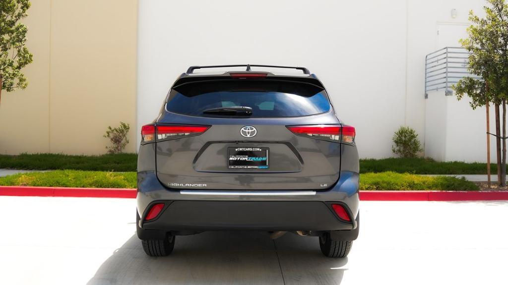 used 2022 Toyota Highlander car, priced at $29,199