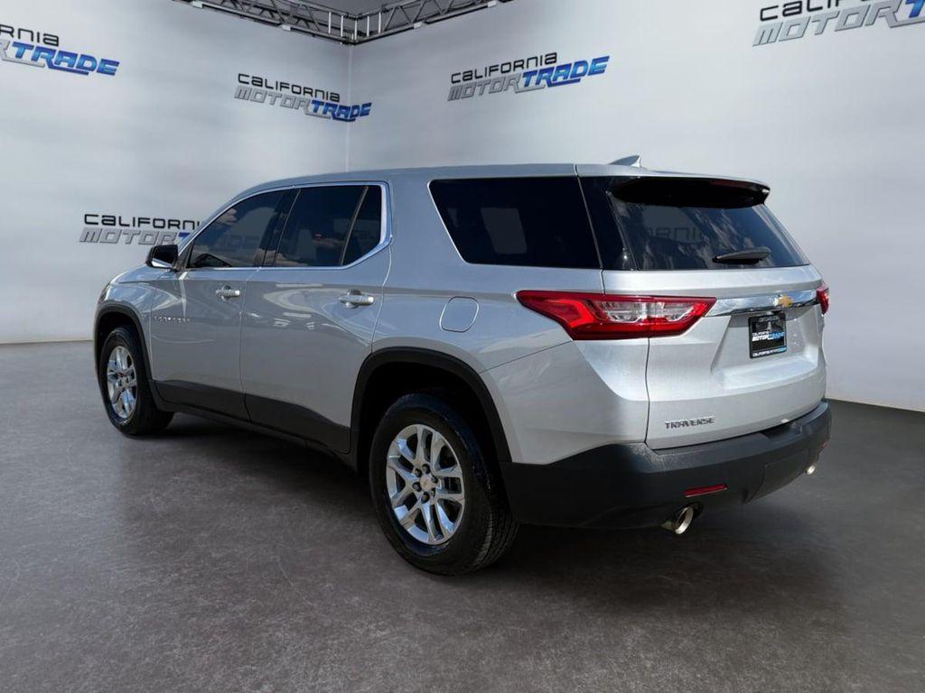 used 2021 Chevrolet Traverse car, priced at $23,399