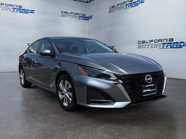 used 2023 Nissan Altima car, priced at $17,999