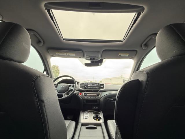 used 2022 Honda Pilot car, priced at $28,899