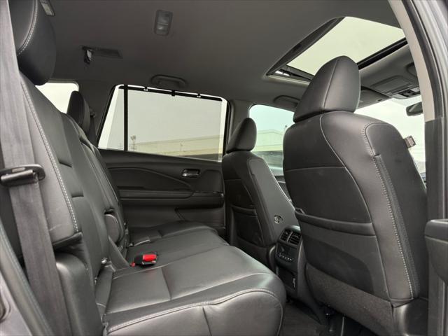 used 2022 Honda Pilot car, priced at $28,899