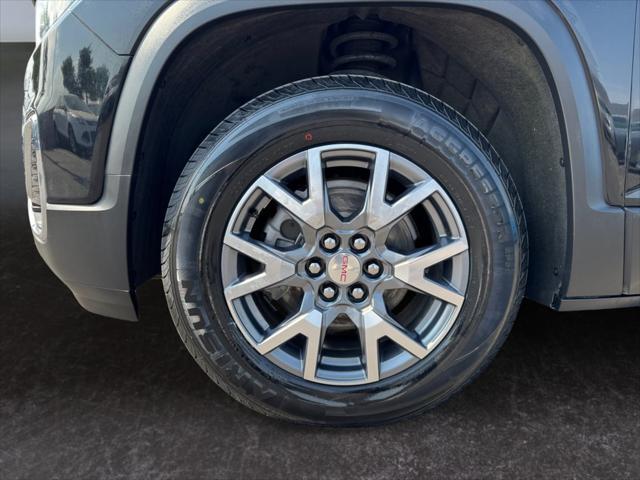 used 2023 GMC Acadia car, priced at $22,899