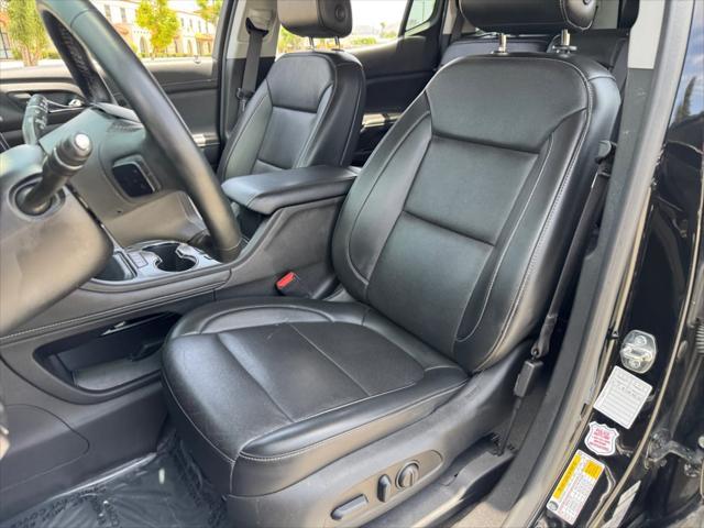 used 2023 GMC Acadia car, priced at $26,899