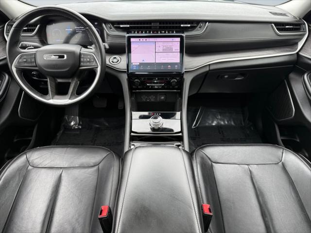 used 2022 Jeep Grand Cherokee car, priced at $27,999
