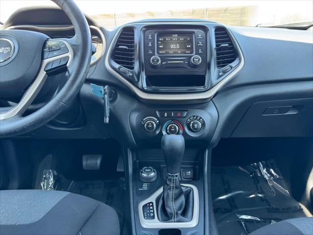 used 2016 Jeep Cherokee car, priced at $13,999