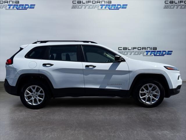 used 2016 Jeep Cherokee car, priced at $13,999