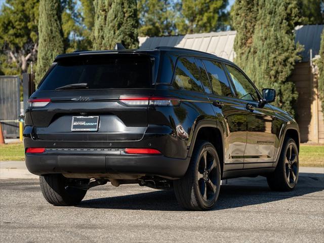 used 2022 Jeep Grand Cherokee car, priced at $27,299