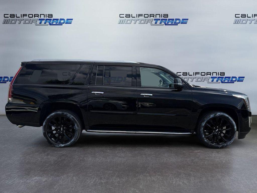 used 2020 Cadillac Escalade ESV car, priced at $43,999