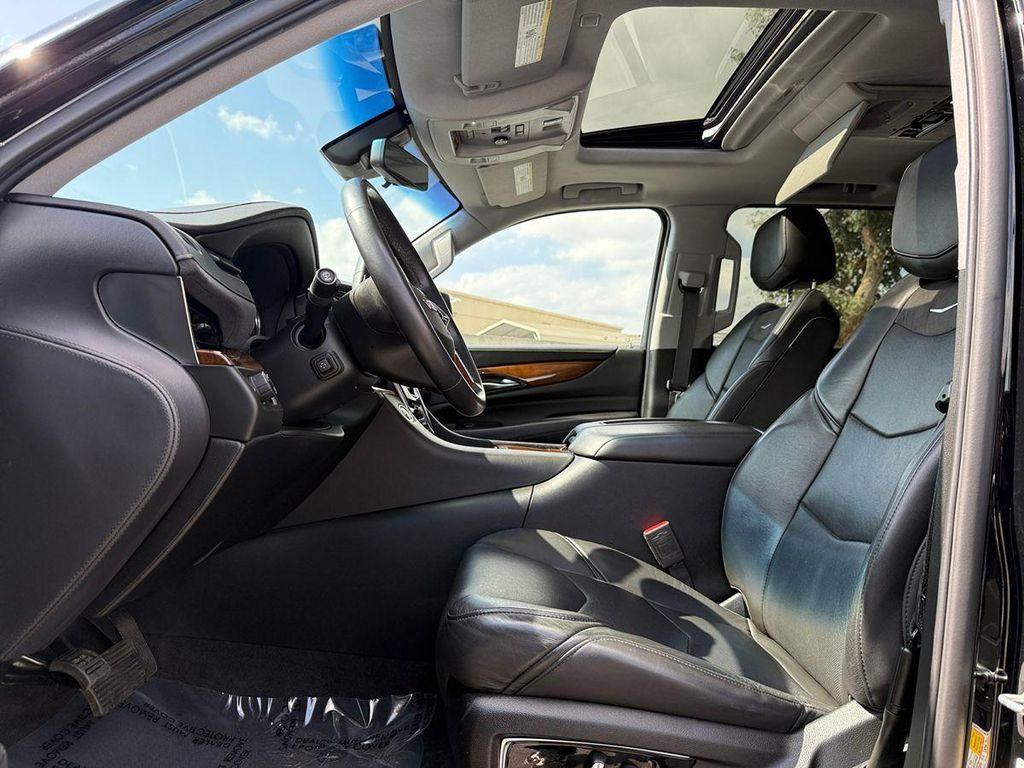 used 2020 Cadillac Escalade ESV car, priced at $43,999