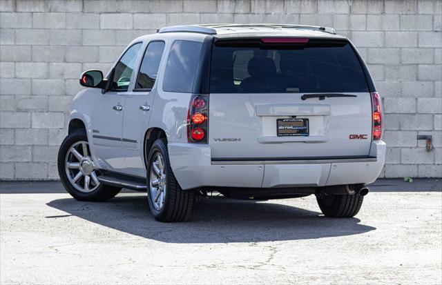 used 2014 GMC Yukon car, priced at $18,799