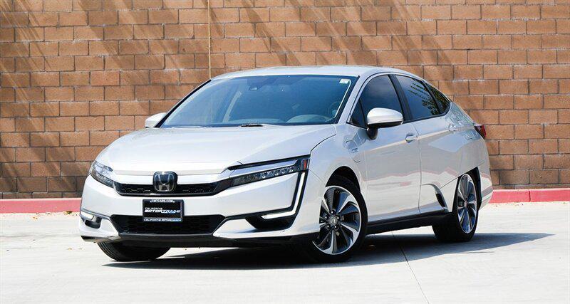 used 2018 Honda Clarity Plug-In Hybrid car, priced at $17,599