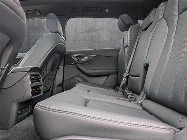 new 2025 Audi Q7 car, priced at $72,195