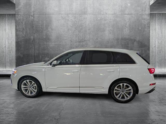 new 2025 Audi Q7 car, priced at $76,660