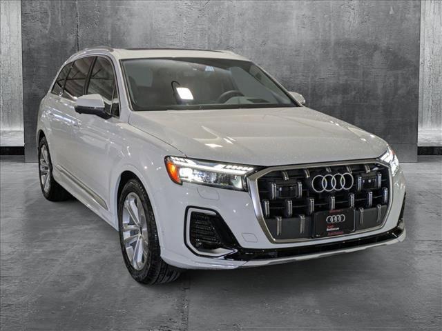 new 2025 Audi Q7 car, priced at $76,660