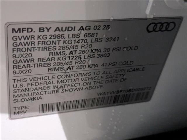 new 2025 Audi Q7 car, priced at $76,660