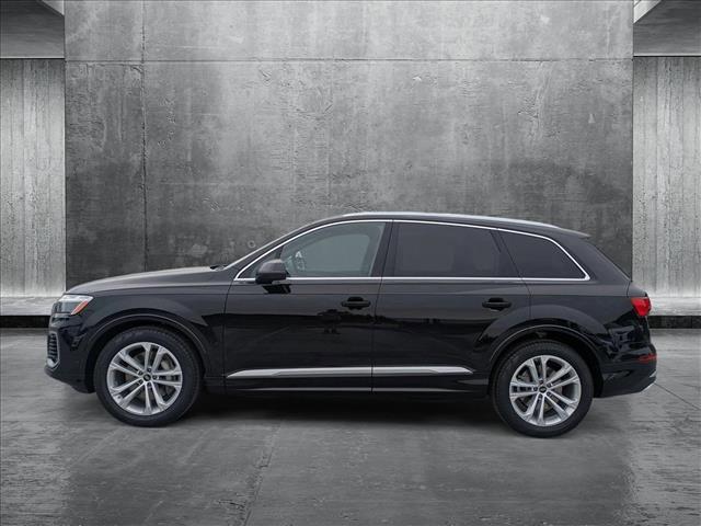 new 2025 Audi Q7 car, priced at $76,660