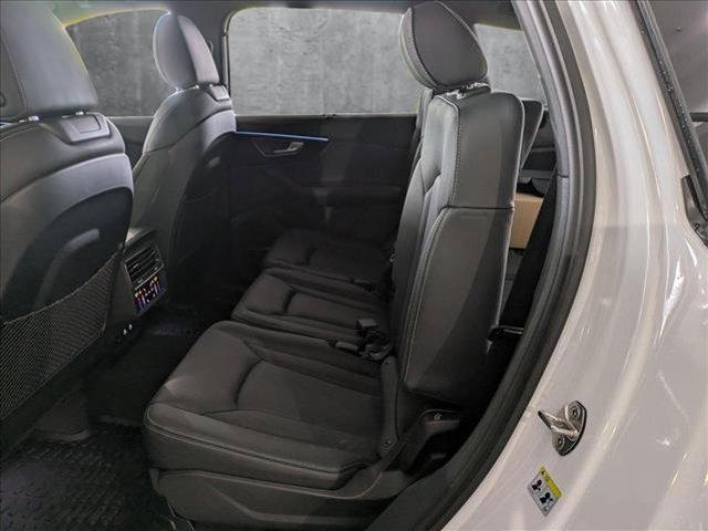 new 2025 Audi Q7 car, priced at $80,055