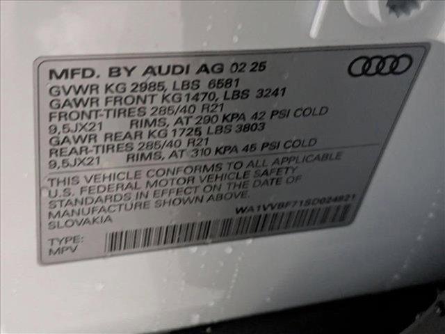 new 2025 Audi Q7 car, priced at $80,055