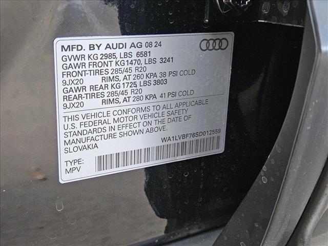new 2025 Audi Q7 car, priced at $74,300
