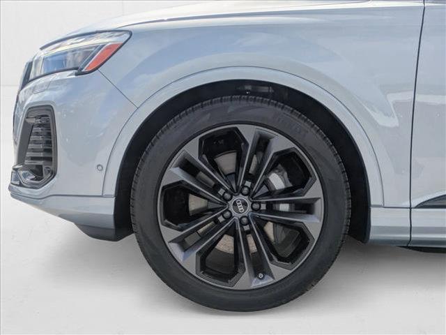 new 2025 Audi Q7 car, priced at $71,895