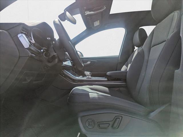 new 2025 Audi Q7 car, priced at $71,895