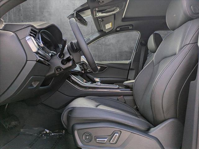 new 2025 Audi Q7 car, priced at $81,260