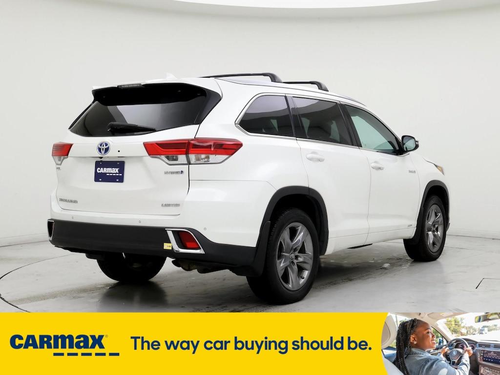 used 2019 Toyota Highlander Hybrid car, priced at $34,998