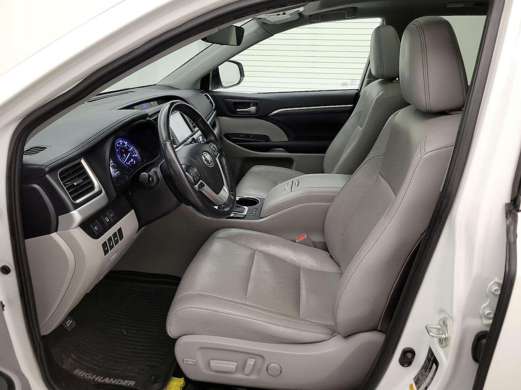 used 2019 Toyota Highlander Hybrid car, priced at $34,998