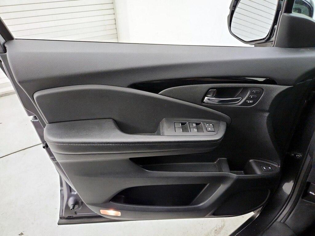 used 2018 Honda Pilot car, priced at $27,998