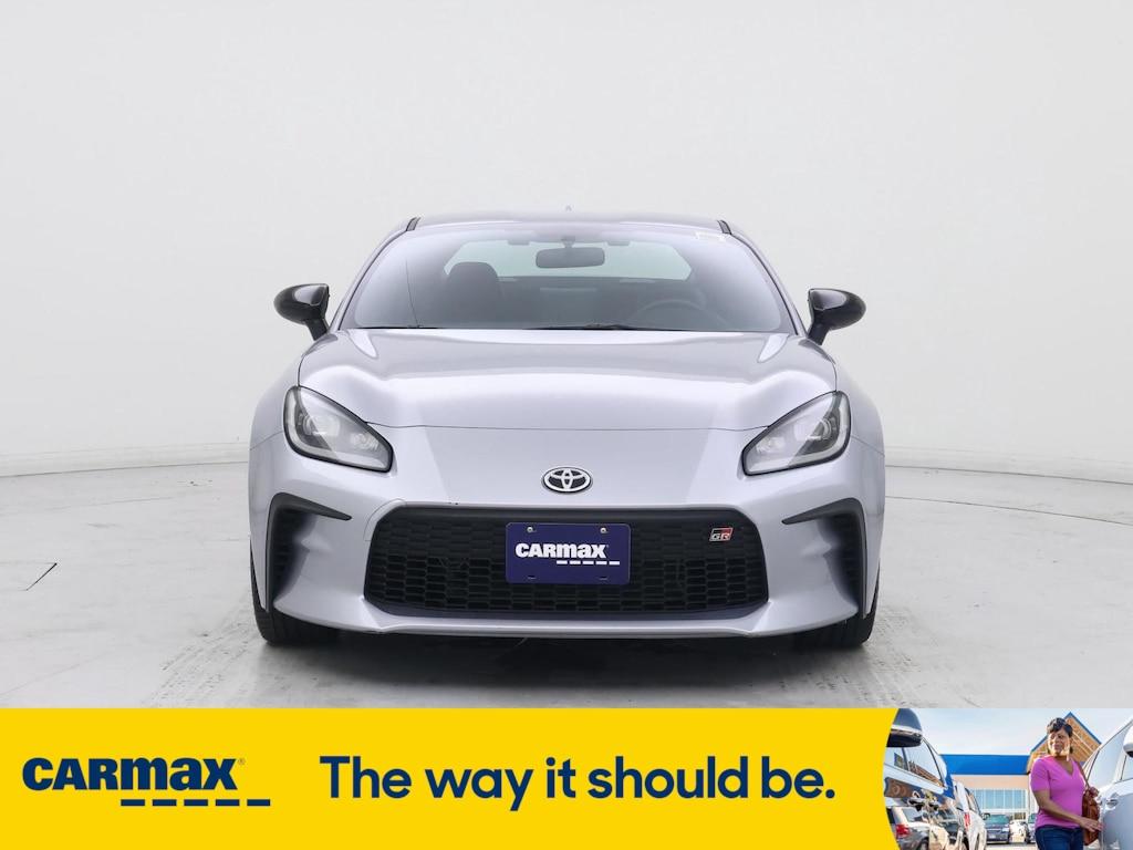 used 2024 Toyota GR86 car, priced at $33,998
