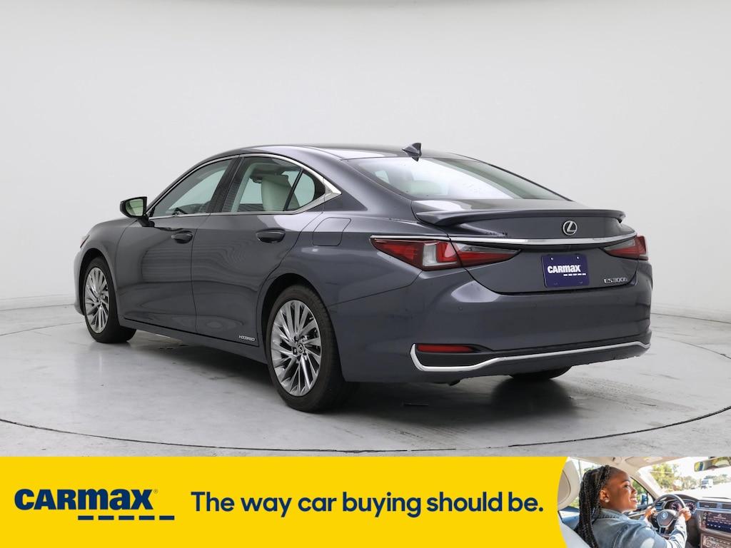 used 2022 Lexus ES 300h car, priced at $37,998