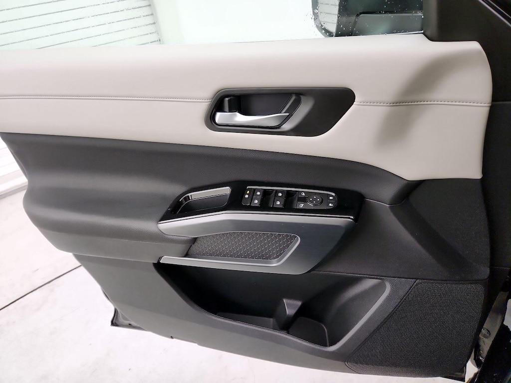 used 2024 Nissan Pathfinder car, priced at $40,998