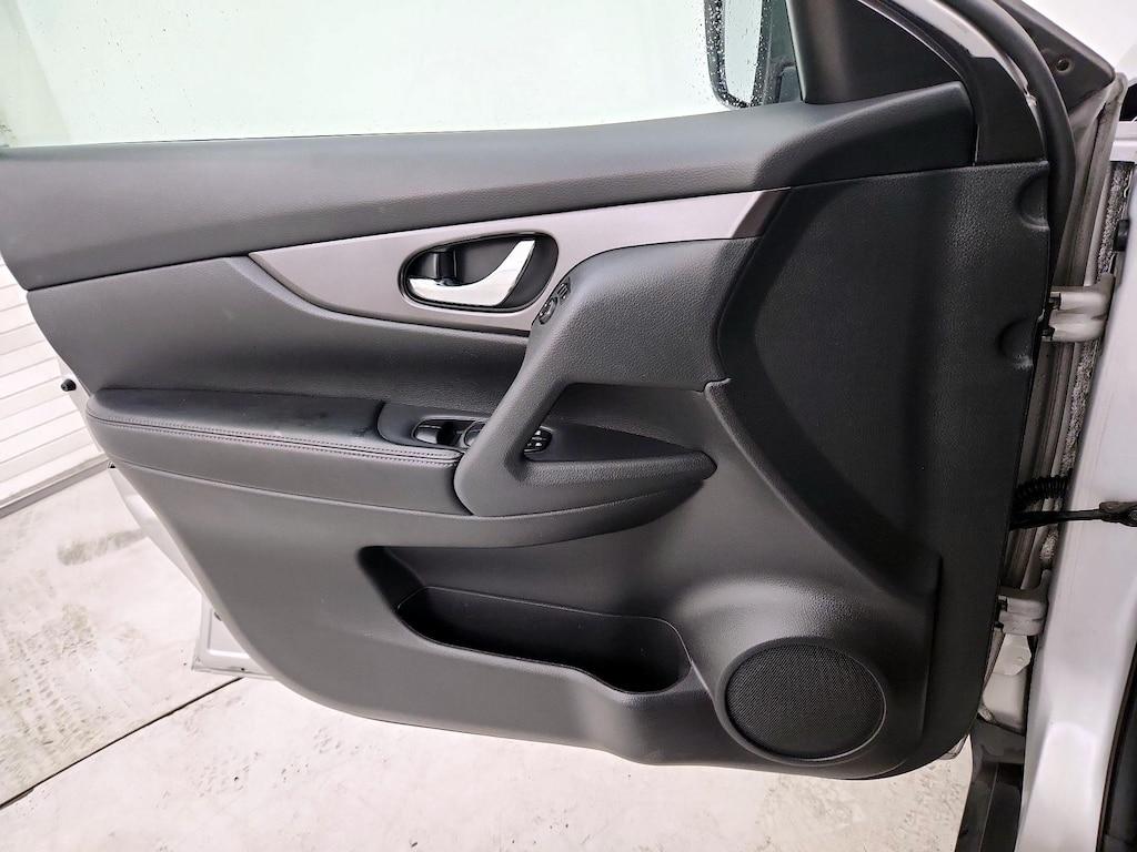 used 2016 Nissan Rogue car, priced at $13,998