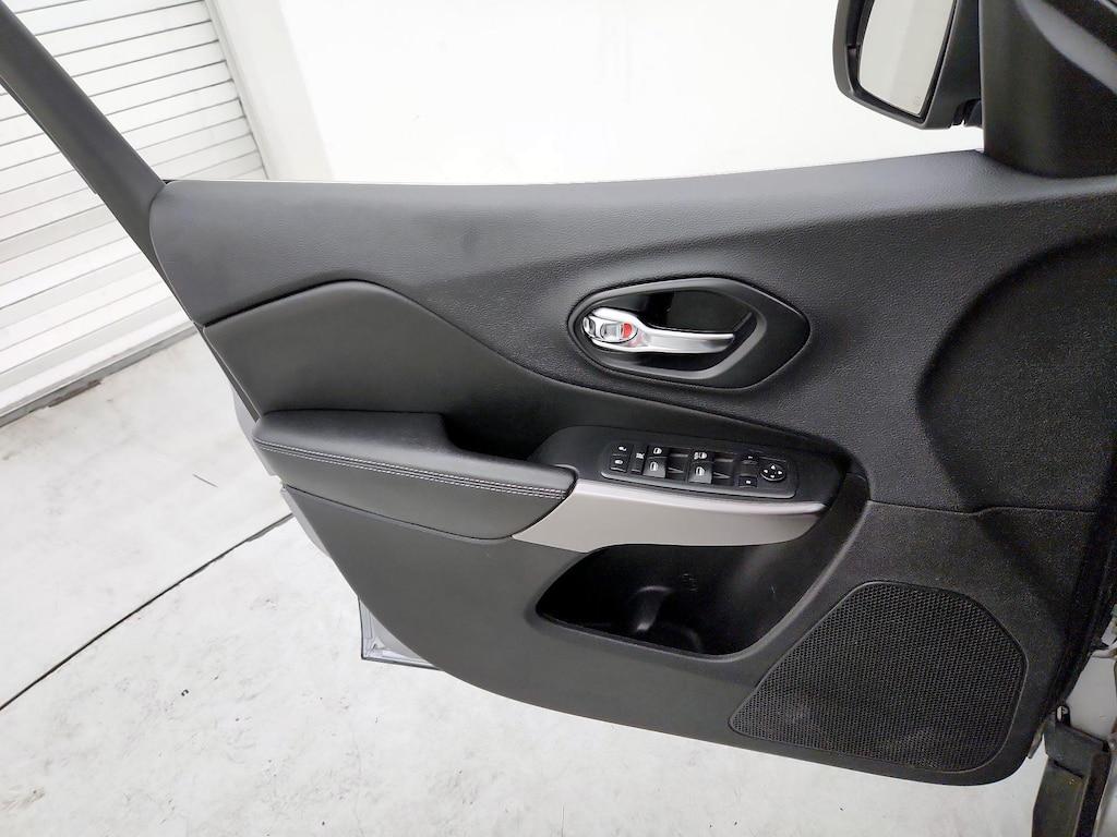 used 2019 Jeep Cherokee car, priced at $14,599