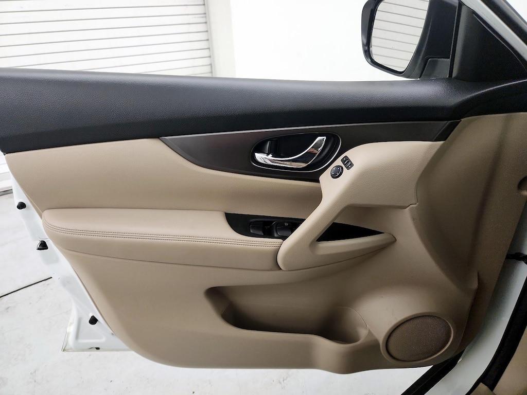 used 2015 Nissan Rogue car, priced at $13,998