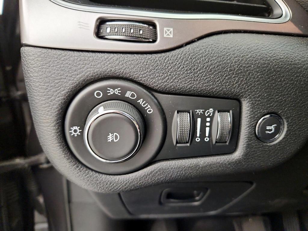 used 2020 Jeep Cherokee car, priced at $21,998