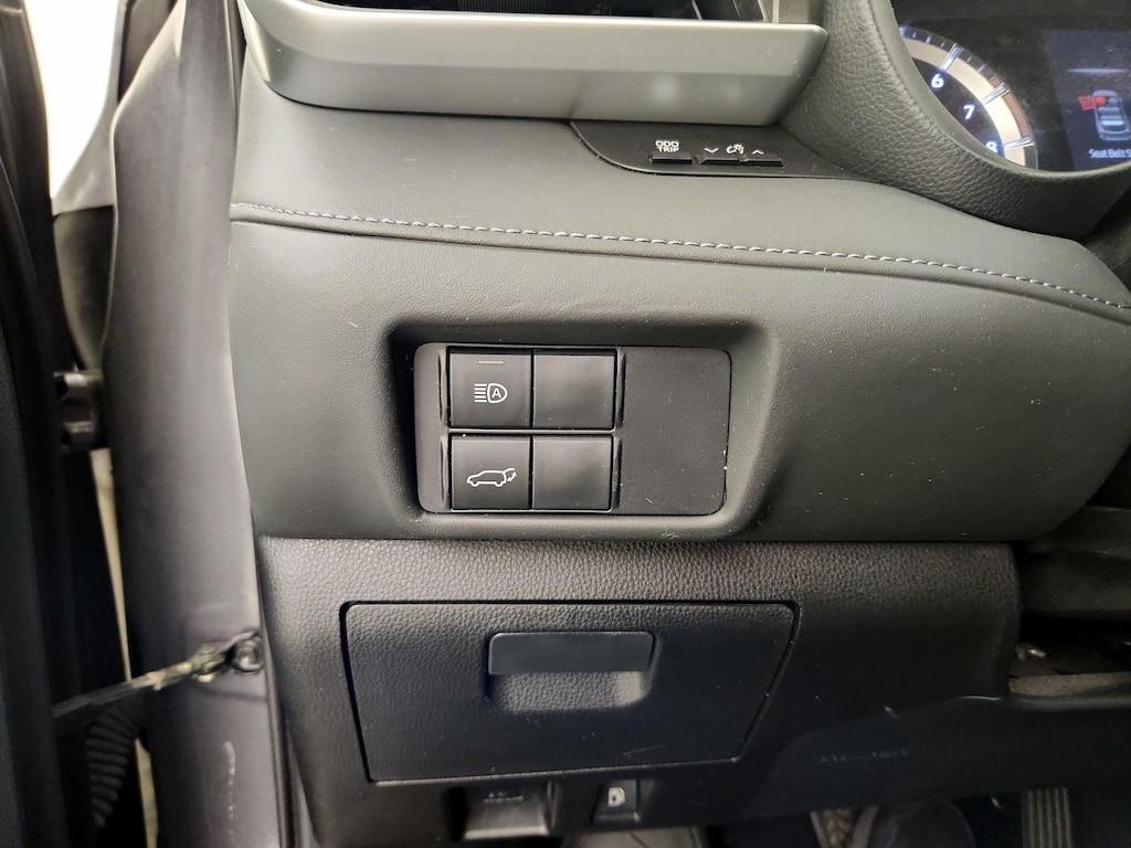 used 2021 Toyota Highlander car, priced at $25,998