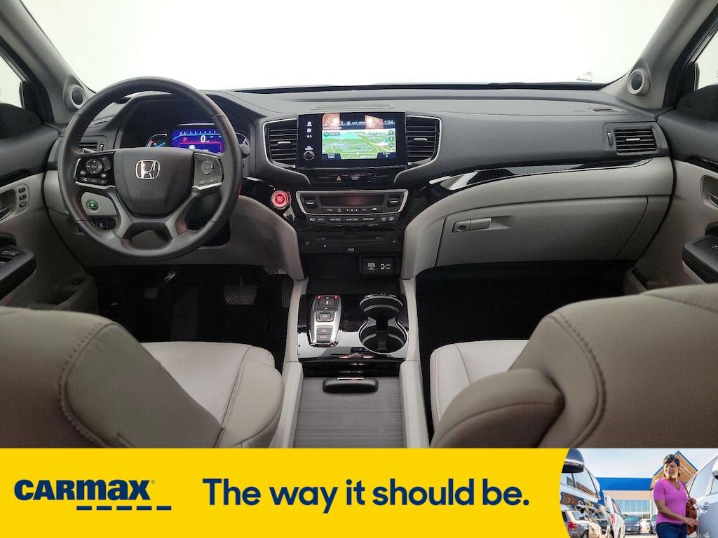 used 2022 Honda Pilot car, priced at $36,998