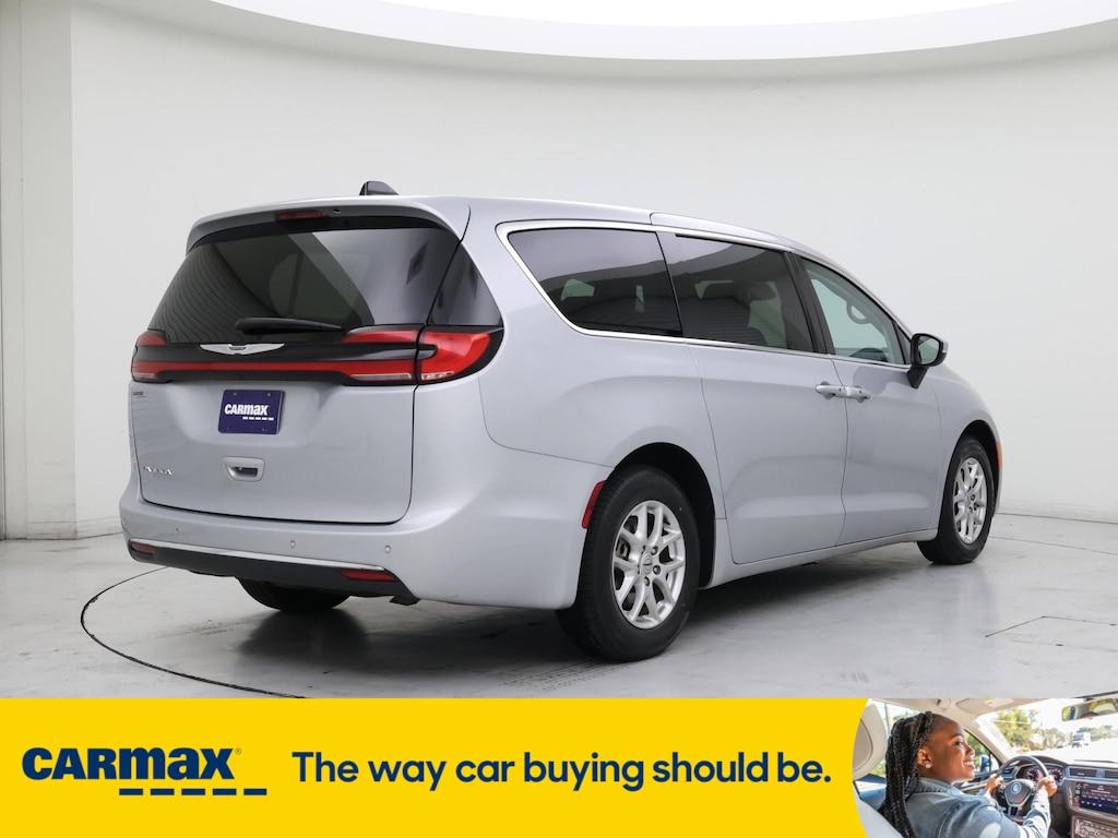 used 2023 Chrysler Pacifica car, priced at $23,998