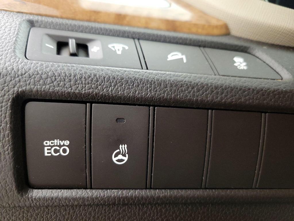 used 2013 Hyundai Santa Fe car, priced at $11,998