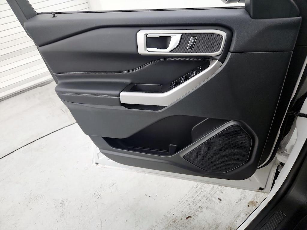 used 2024 Ford Explorer car, priced at $35,998