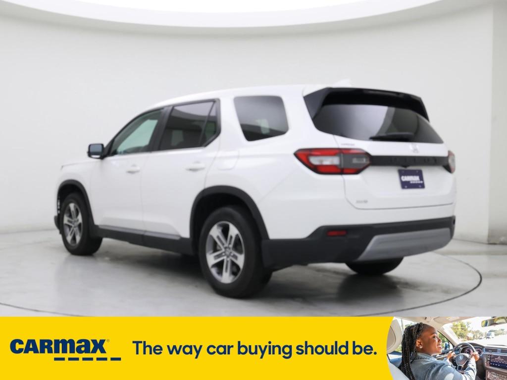 used 2025 Honda Pilot car, priced at $42,998