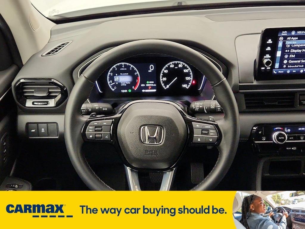 used 2025 Honda Pilot car, priced at $42,998