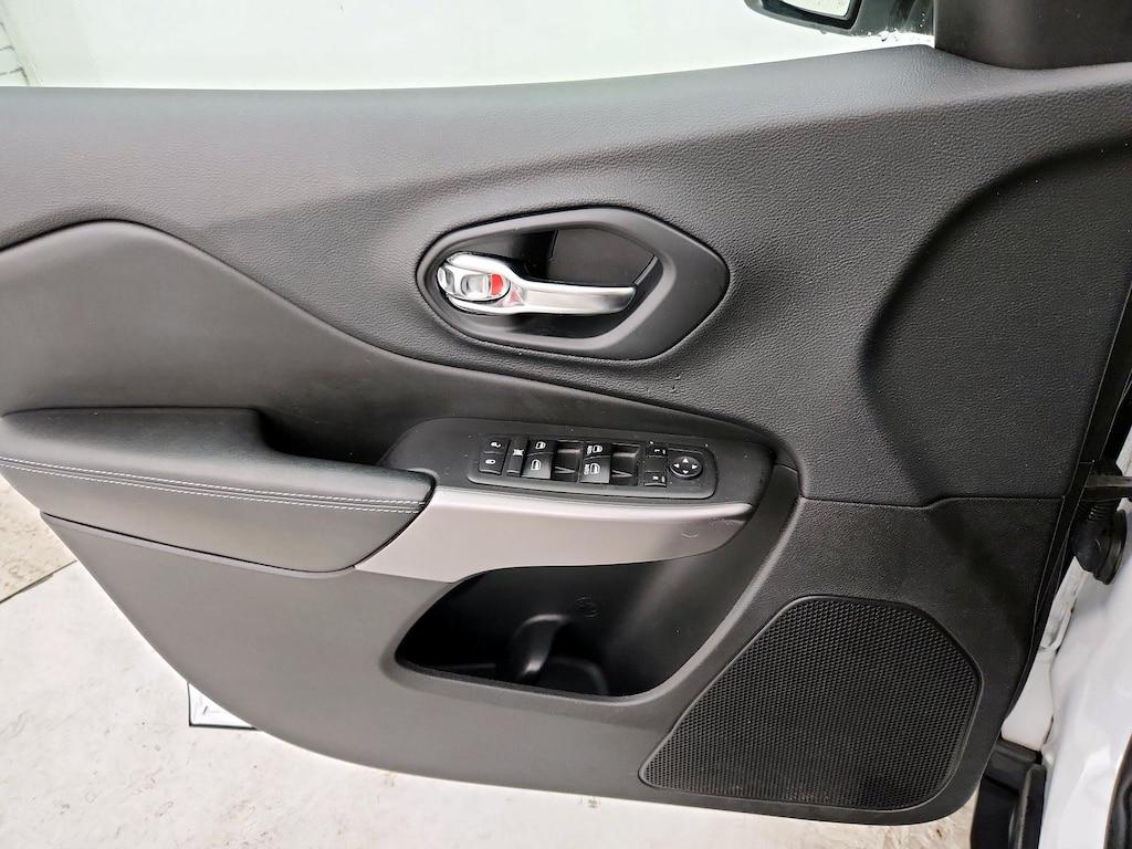 used 2019 Jeep Cherokee car, priced at $17,998