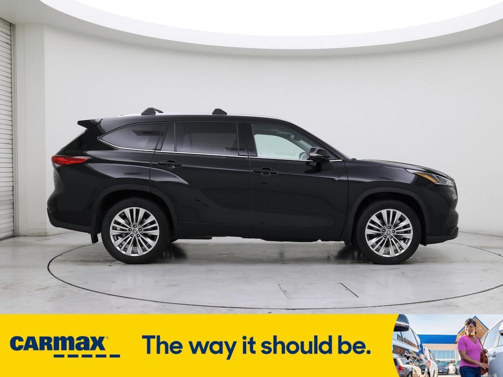 used 2023 Toyota Highlander car, priced at $48,998