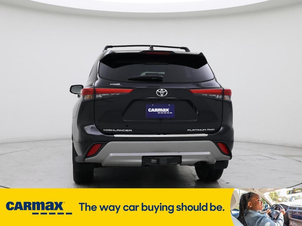 used 2023 Toyota Highlander car, priced at $48,998