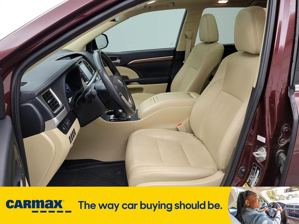 used 2019 Toyota Highlander Hybrid car, priced at $29,998