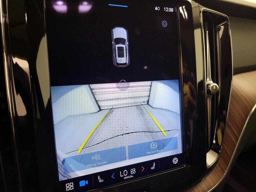 used 2022 Volvo XC60 Recharge Plug-In Hybrid car, priced at $33,998